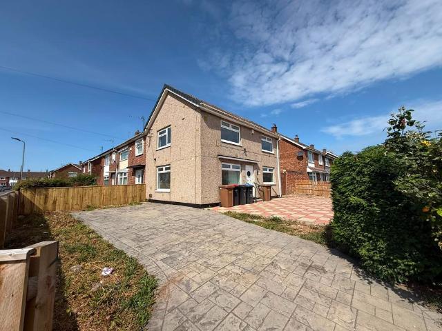 3 bedroom semi detached house to rent