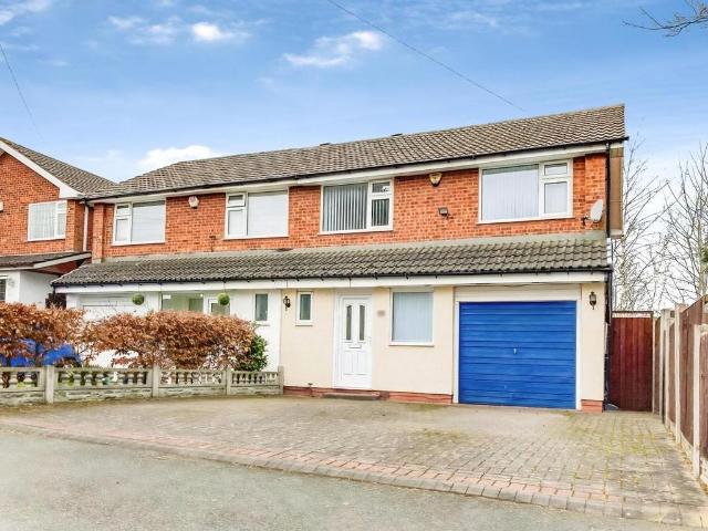 3 bedroom semi detached house to rent