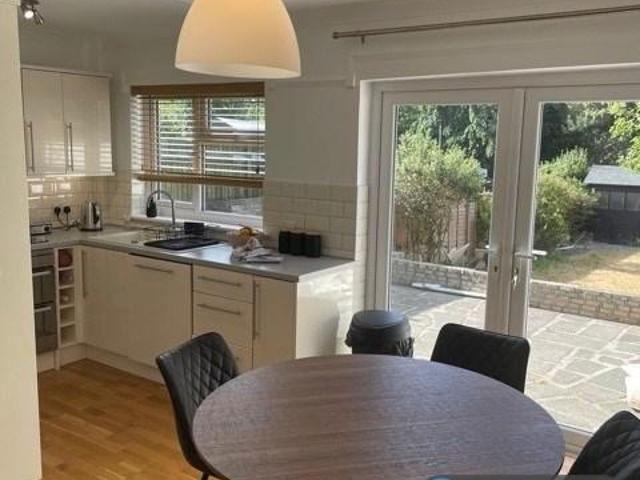3 bedroom semi detached house to rent