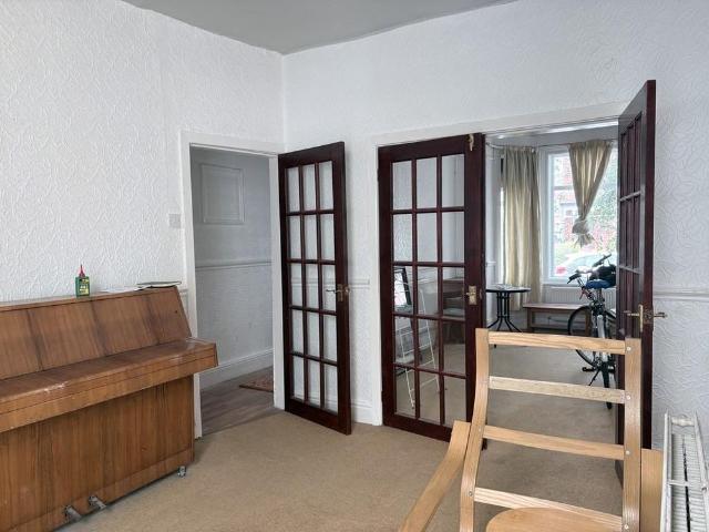 3 bedroom semi detached house to rent