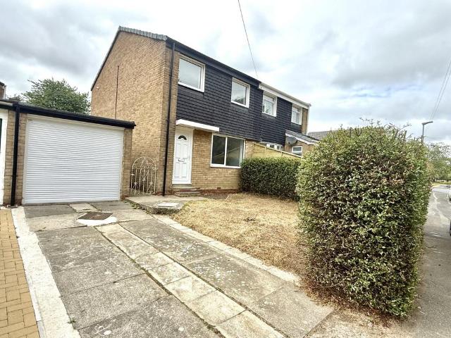 3 bedroom semi detached house to rent