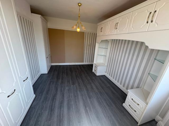 3 Bedroom Semi Detached House, Tufton Road, Chingford, London E4