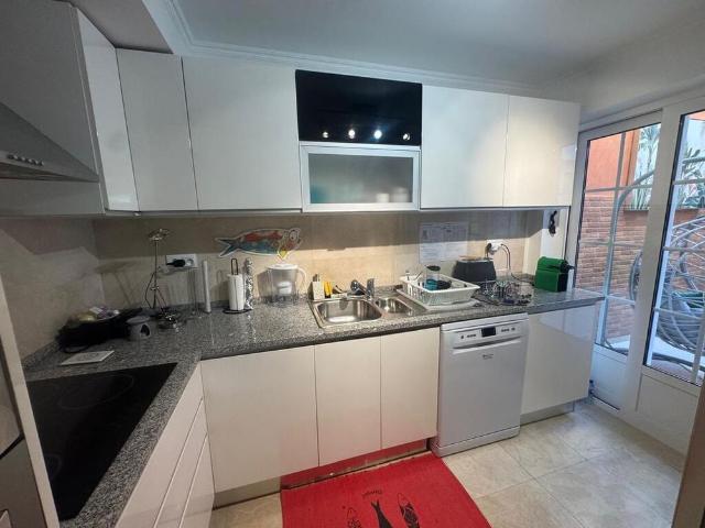 3 Bedroom Semi detached house with parking, Monte Estoril, Cascais