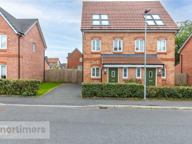 3 bedroom semi detached house for sale
