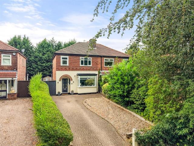 3 bedroom semi detached house for sale