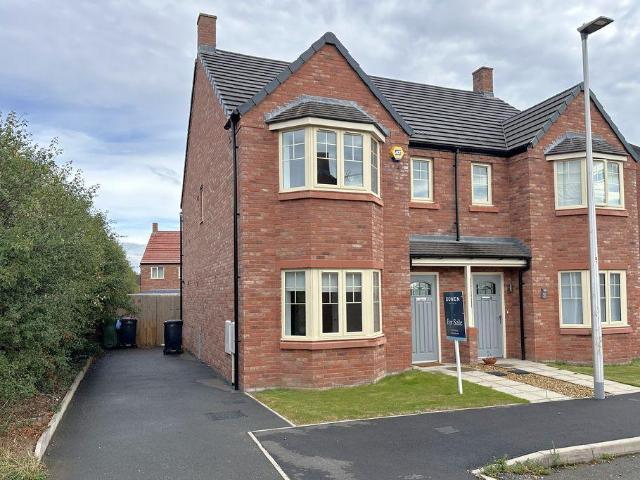 3 bedroom semi detached house for sale