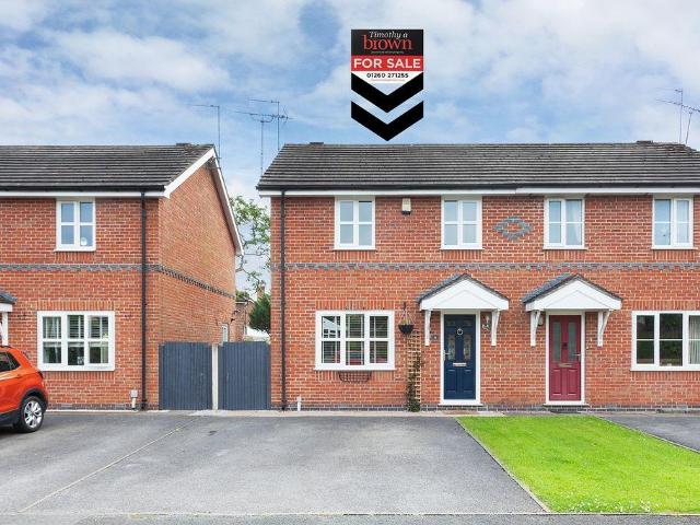 3 bedroom semi detached house for sale