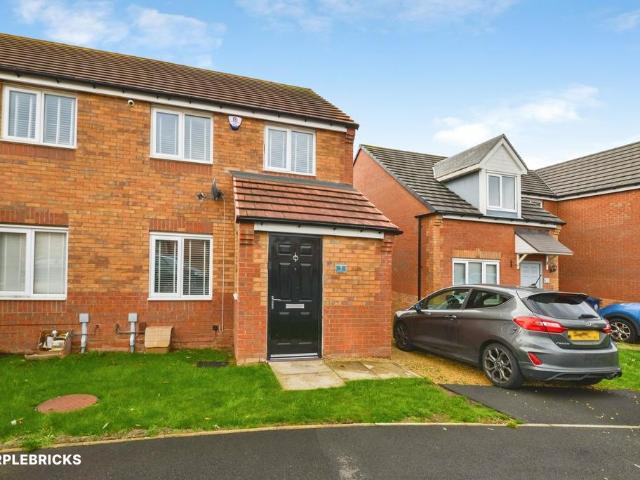 3 bedroom semi detached house for sale