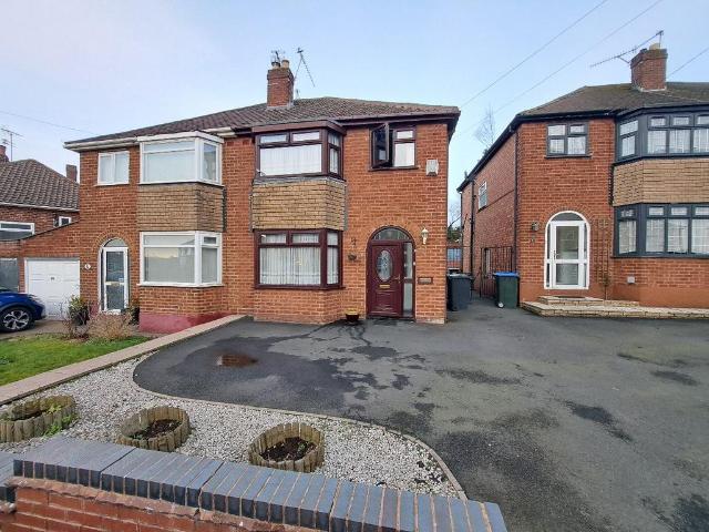 3 bedroom semi detached house for sale