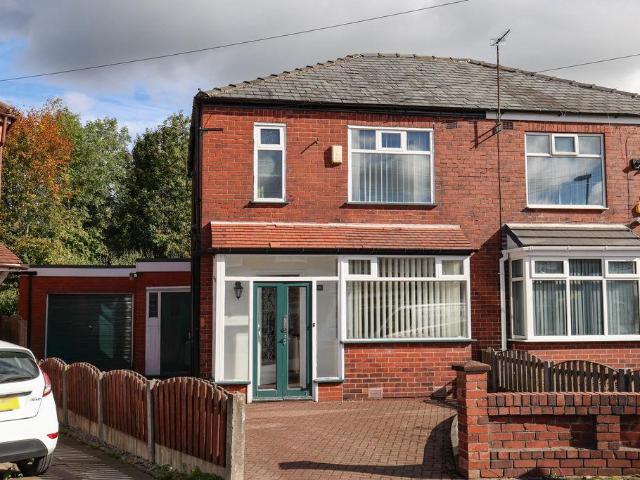 3 bedroom semi detached house for sale