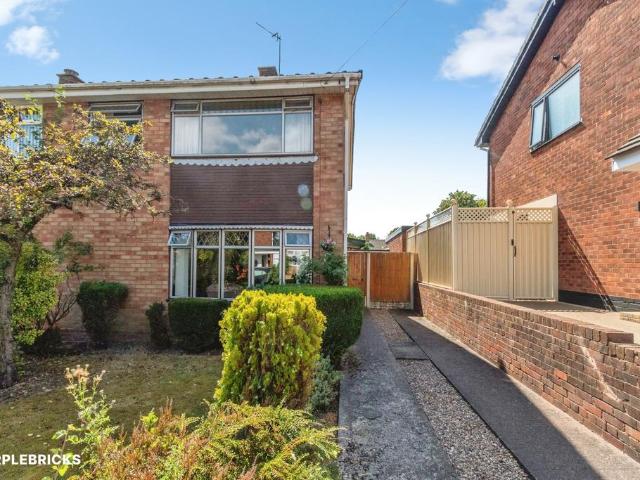 3 bedroom semi detached house for sale