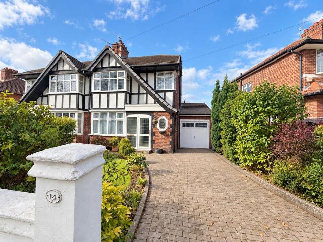 3 bedroom semi detached house for sale