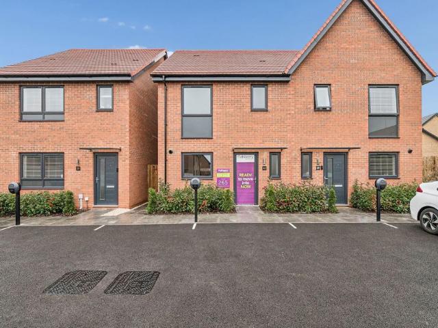 3 bedroom semi detached house for sale