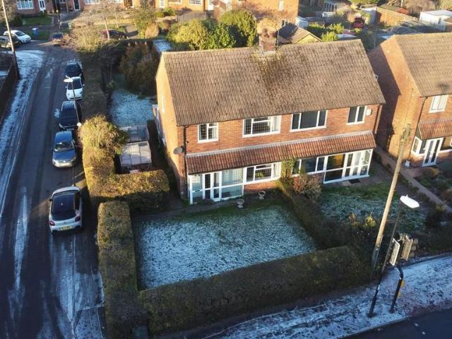 3 bedroom semi detached house for sale