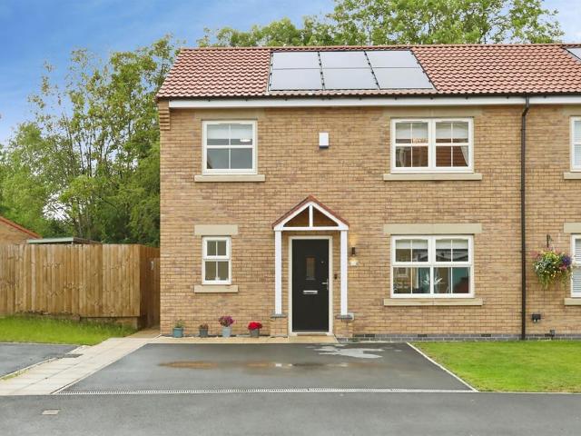 3 bedroom semi detached house for sale