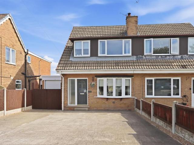 3 bedroom semi detached house for sale