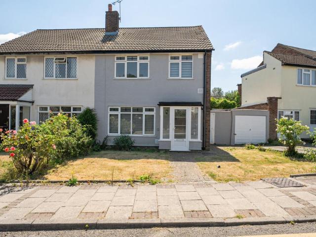 3 bedroom semi detached house for sale