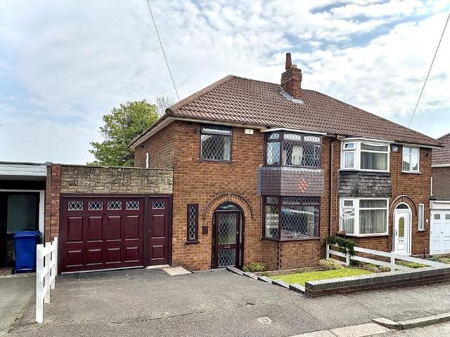 3 bedroom semi detached house for sale