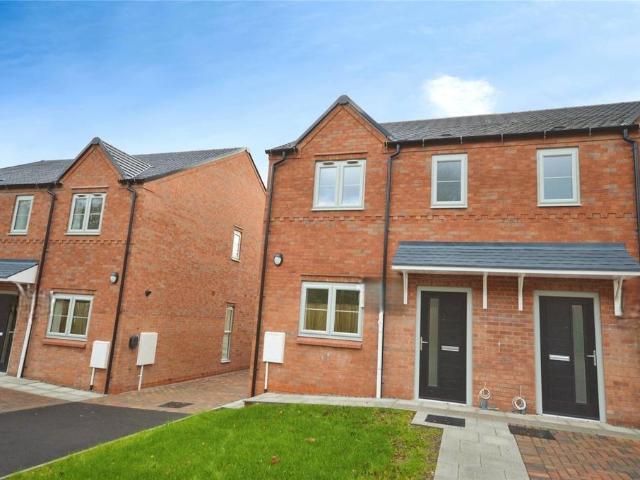 3 bedroom semi detached house for sale
