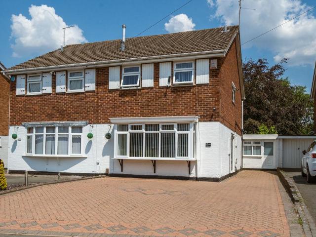 3 bedroom semi detached house for sale