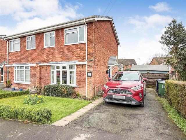 3 bedroom semi detached house for sale