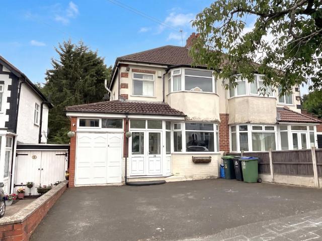 3 bedroom semi detached house for sale