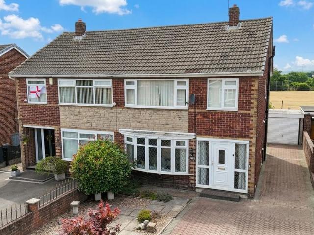 3 bedroom semi detached house for sale