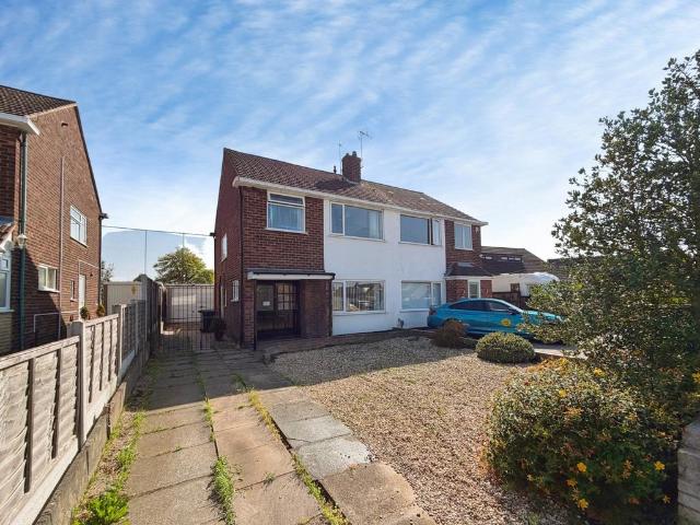 3 bedroom semi detached house for sale