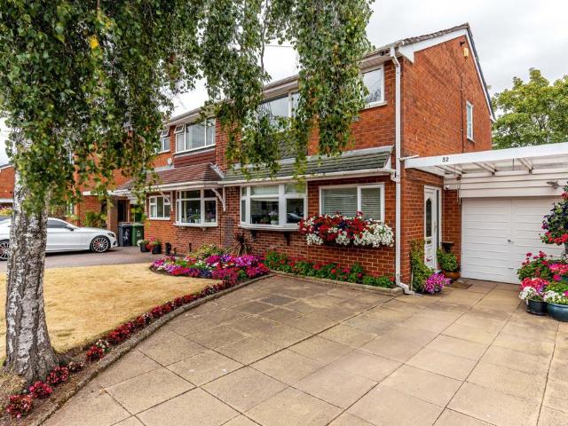 3 bedroom semi detached house for sale
