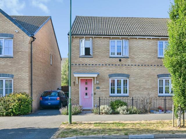 3 bedroom semi detached house for sale