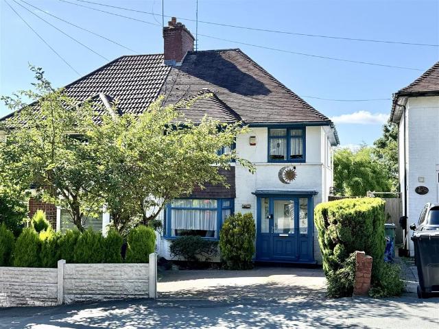 3 bedroom semi detached house for sale