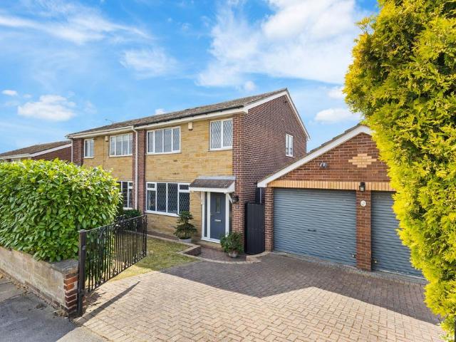 3 bedroom semi detached house for sale