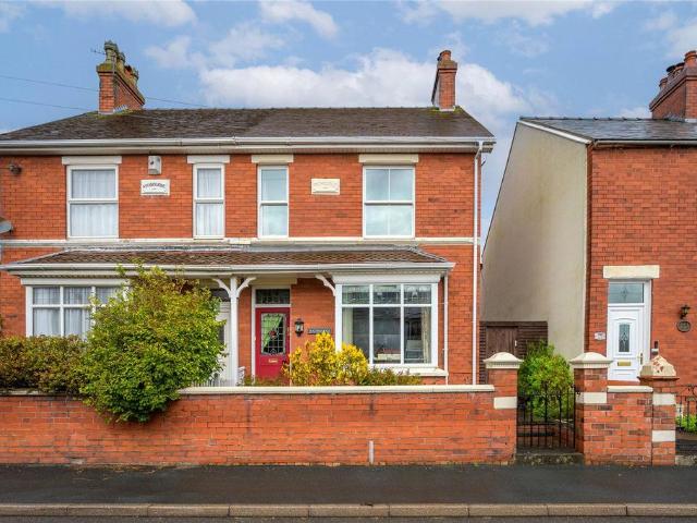 3 bedroom semi detached house for sale