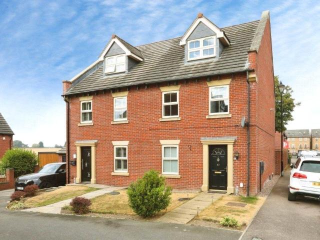 3 bedroom semi detached house for sale