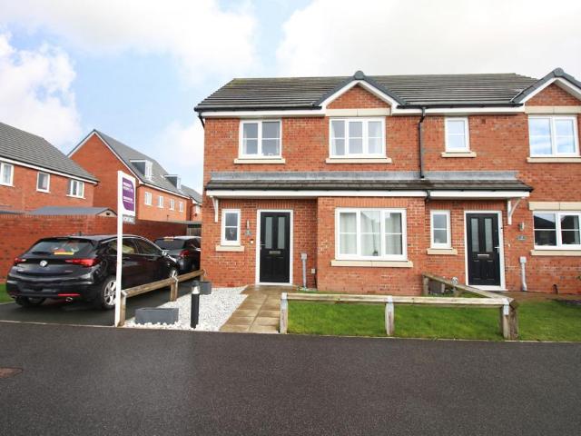 3 bedroom semi detached house for sale