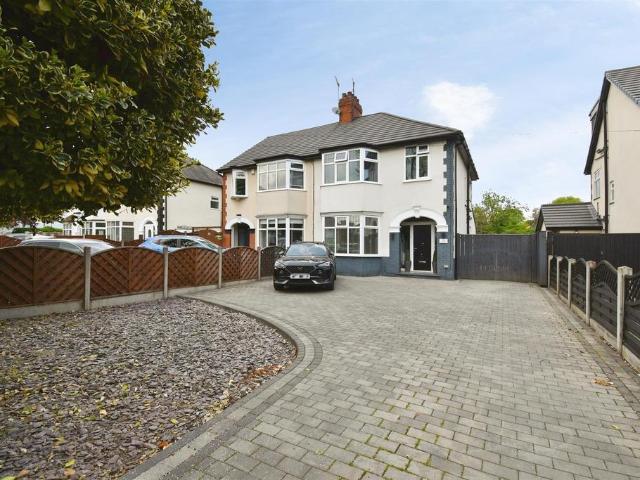 3 bedroom semi detached house for sale