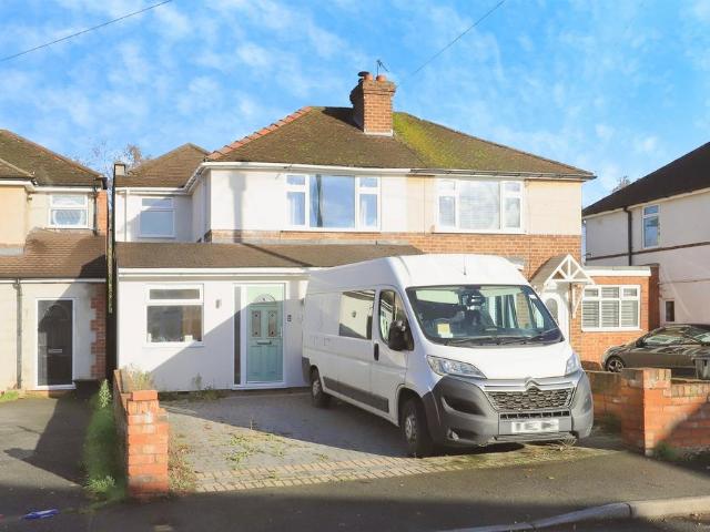 3 bedroom semi detached house for sale