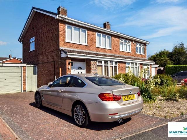 3 bedroom semi detached house for sale