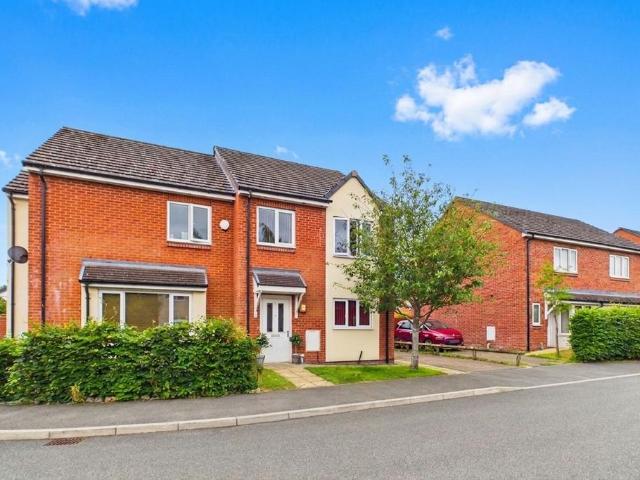 3 bedroom semi detached house for sale