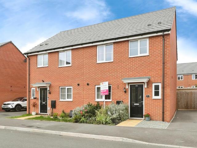 3 bedroom semi detached house for sale