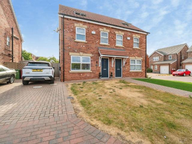 3 bedroom semi detached house for sale