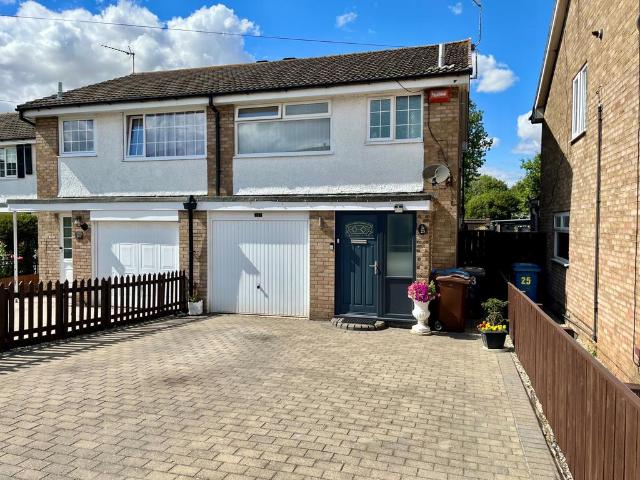 3 bedroom semi detached house for sale