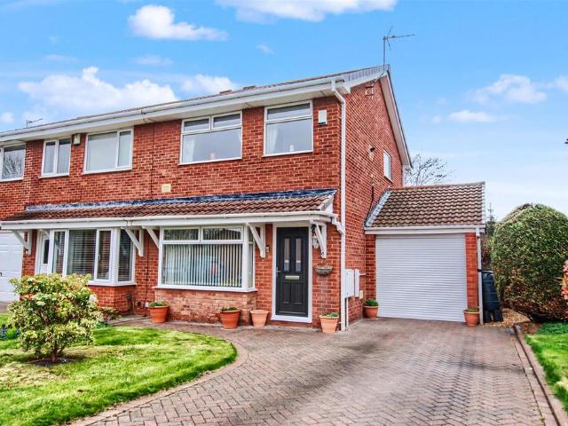 3 bedroom semi detached house for sale