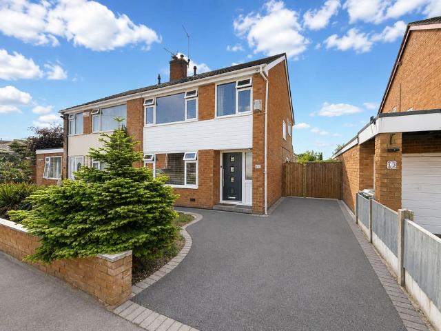 3 bedroom semi detached house for sale