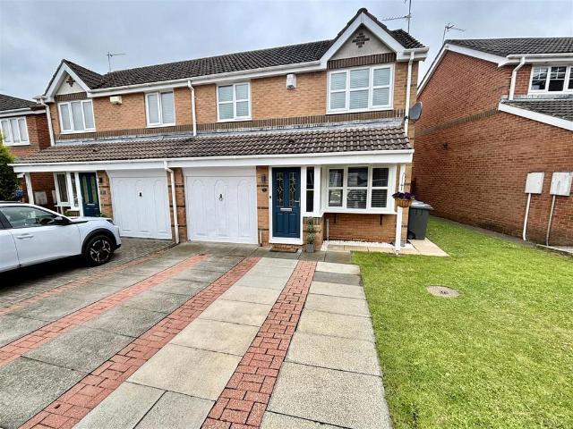 3 bedroom semi detached house for sale
