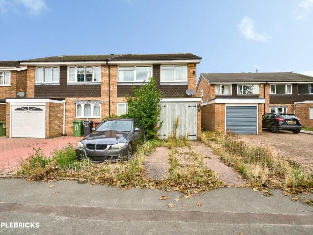 3 bedroom semi detached house for sale