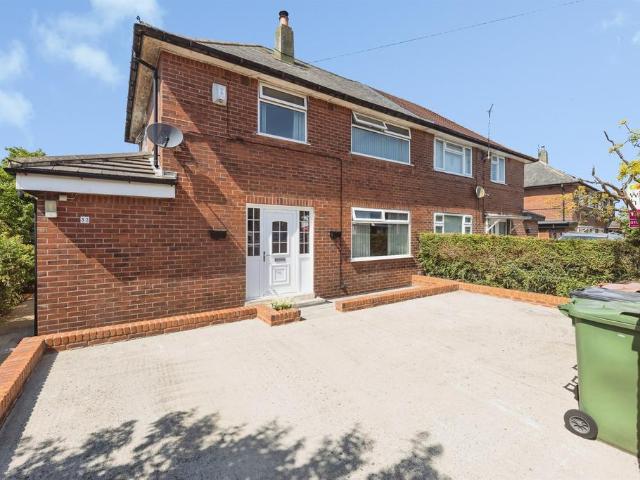 3 bedroom semi detached house for sale
