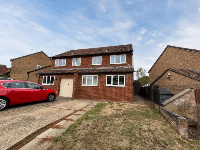 3 bedroom semi detached house for sale