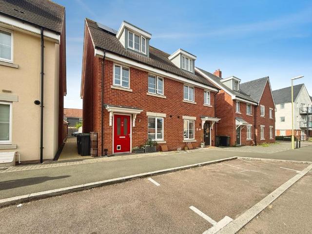 3 bedroom semi detached house for sale