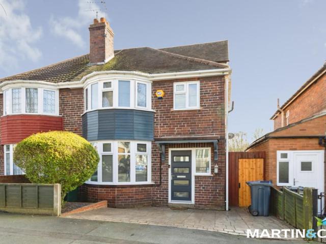 3 bedroom semi detached house for sale